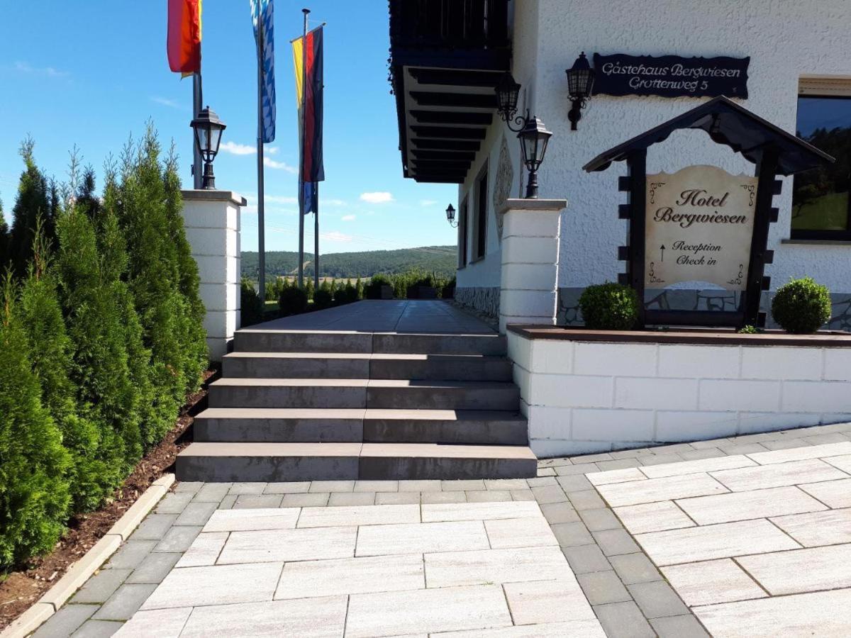 Hotel Bergwiesen - Zimmer Mit Balkon Oder Terasse Lohr am Main Bagian luar foto